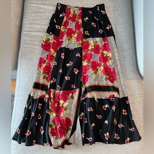 🌹 Gorgeous Rose printed skirt 🌹